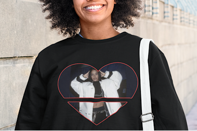 Picture My Heartthrob | Unisex Heart T-Shirt Sweatshirt Hoodie